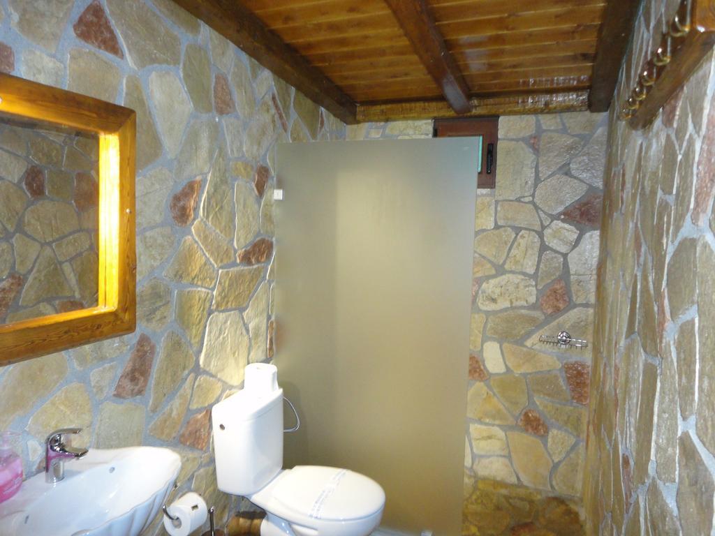 Faraggi Guesthouse Kalawrita Pokój zdjęcie